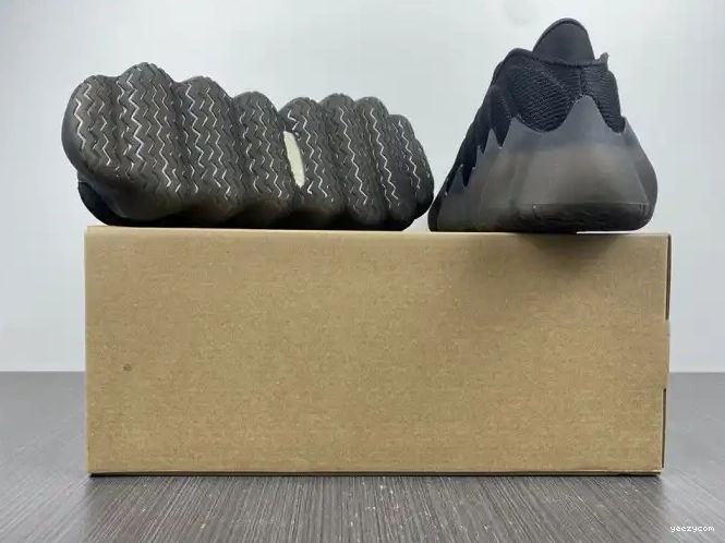 YEEZY 400 ADIDAS H68032 0515